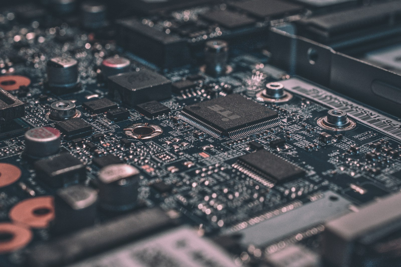 What Is Subport, Really? And Why Doesn't Claude Code + MCPs Make It Redundant?